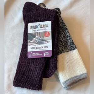 Muk Luks 2 pair pack Grey and Maroon Womens Crew Socks Super Soft
